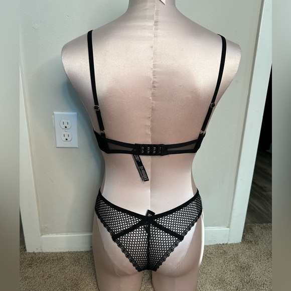 Fishnet set - Picture 3 of 4